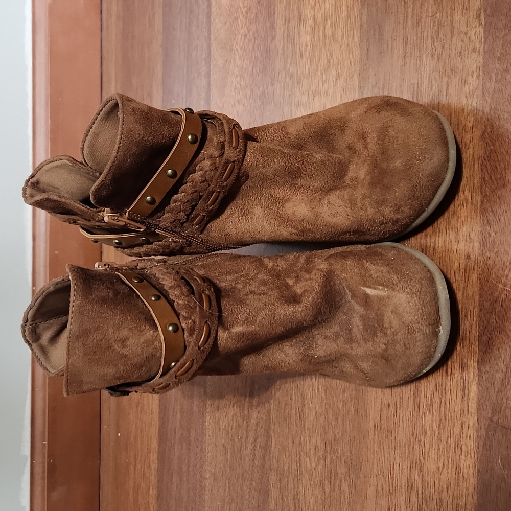 Tan heel booties